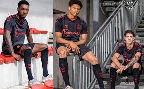 See the shirts that clubs will wear for the 2021/22 premier league season. Southampton Fc 2021 22 Hummel Third Kit Football Fashion