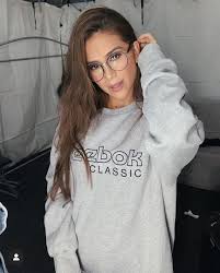 In this spanish name, the first or paternal surname is rendón and the second or maternal family name is. Greeicy Rendon Fans Facebook