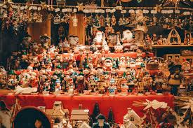 The first decorative christmas arches were made of metal, with candles on top of the arch and scenes from miners' lives underneath. What To Buy At German Christmas Markets Shopping Guide For Every Budget