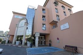 A Mougins La Vague De Deces A La Maison De Retraite Prend Un Tour Judiciaire