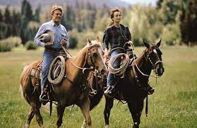 Una ragazzina, grace maclean (scarlett johansson), è vittima, insieme al suo cavallo, di un drammatico incidente. L Uomo Che Sussurrava Ai Cavalli Film Wikipedia