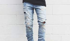 To really make jeans look authentically ripped, it pays to distress them a bit before you start cutting the holes. Ripped Jeans Tutorial Men S Daily Life