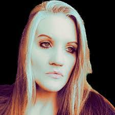 Patricia Devault's Instagram, Twitter & Facebook