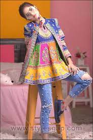 Latest Ladies Medium Shirts Designs Styles Collection 2021 2022 Stylish Dresses For Girls Afghan Clothes Kurti Designs Party Wear Teen fashion 2021 welcomes popular trends, vibrant colors and stylish accessories.