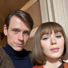 May I present: junior surgeon Helmut Becker. See him live and in action  starting tonight 09:45 p.m. in CUORI season 2 directed by the incredible  @riccardodonna