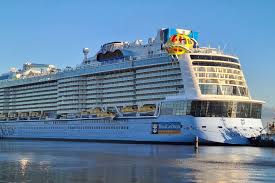 When booking a cruise on cruise.com you can select your preferred cruise line, destination and many other search options to find the best cruise for your next vacation. Cruises Are Slowly Starting To Make A Comeback See Plans For Major Lines In 2021 Travel Leisure