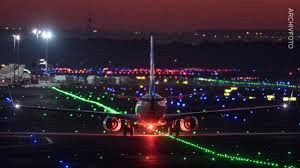 This airport is the third busiest airport in europe, and the busiest airport in germany. Flughafen Frankfurt Drohnen Alarm Flugbetrieb Eingestellt News Bild De