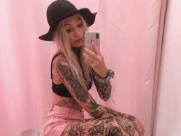 Neuer look für mareike und romina, amina ist raus. Gntm Mareike Lerch Bei Instagram Tattoo Model Zeigt Gerne Ihren Korper Stars