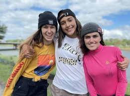 Before yndi hit the local parks and spots in santa cruz we gave her the run down of what hq looked like. Dora Varella Isadora Pacheco E Yndiara Asp Estao Classificadas Para Toquio