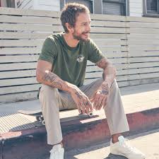 Dockers® Smart 360 Tech™ khakis feature fabric technology that is  lightweight, wrinkle-free, and moisture-wicking. Now available in our Ace  Tech Pant, Alpha Cargo, and Tech Cargo Short. Learn more at  bit.ly/Smart360TechJan21.