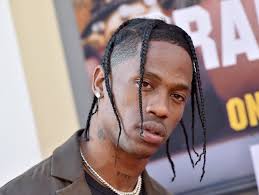Travis Scott doa R$ 5 milhões para que estudantes negros se formem na  faculdade