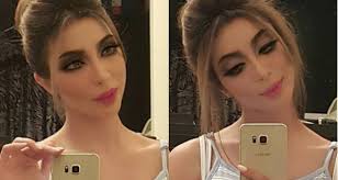 التغير في دنيا بطمة لم يقف فقط عند تغير ملامح وجهها، وإنما متلكت دنيا بطمة جسم بمواصفات مختلفة، ولكن البعض أرجع تحول جسمها إلى ممارستها للرياضة، فيما أرجع آخرون الأمر لعمليات نحت الجسم، خاصة وأن بطمة تظهر عادة بخصر منحوت وأجناب أكثر استدارة، ومؤخراً ظهرت دنيا بطمة بجسم. Ø·Ø¨Ø§Ø¹Ø© Ø¯Ù†ÙŠØ§ Ø¨Ø·Ù…Ø© ØªÙ†Ø´Ø± ØµÙˆØ±Ù‡Ø§ Ù‚Ø¨Ù„ Ø§Ù„ØªØ¬Ù…ÙŠÙ„ ÙˆØªÙˆØ¬Ù‡ Ø±Ø³Ø§Ù„Ø© Ø­Ø§Ø¯Ø© Ù„Ù…Ù†ØªÙ‚Ø¯ÙŠÙ‡Ø§ Ø´Ø§Ù‡Ø¯ Ø§Ù„Ø´Ø±ÙˆÙ‚ Ø§Ù„Ø¹Ø±Ø¨ÙŠ