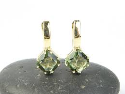 Zelený drahokam spadl z nebe. Vltavin Earrings Gold Au 585 1000 14k E Kameny Cz