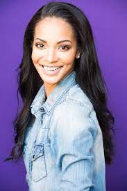 By the grace of god i walked away with a few bruisesformer miss south africa liesl laurie has broken her silence for the first time since being involved in a near fatal car accident. Liesl Laurie Secures A Brand New Slot On Jacaranda Fm