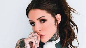 Cande tinelli festejó su cumple con un lujoso vestido blanco y llena de mensajes de amor. Cande Tinelli Dio La Mejor Noticia Y Sus Fanaticos Enloquecieron