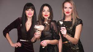 The point being is what you wear to a casino night out should not be limited to what fashion deems as being on trend, so as long as you are. What To Wear To A Casino Fashionisers C