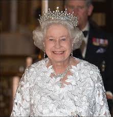 Google Image Result For Http Img Thesun Co Uk Multimedia Archive 01045 Gaga38 Her Majesty The Queen Queen Elizabeth Royal Jewels