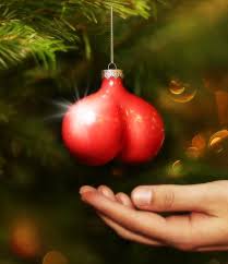 Diy christmas tree decorations are in fashion. The Hilarious Christmas Decorations That Put The X Into Xmas By Mistake