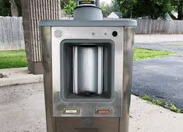 Bank of america private bank is a division of bank of america, n.a., member fdic and a wholly owned subsidiary of bank of america corporation. What Happens When Bank Of America Leaves Town Wsj