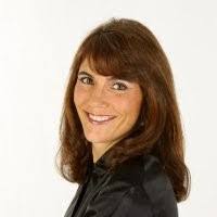 Andrea Strauss's Instagram, Twitter & Facebook