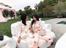 Kylie Jenner X Jordyn Woods Baby Shower Kylie Congratulations Kylie Jenner Baby Kylie Jenner Baby Shower Kylie Jenner Friends