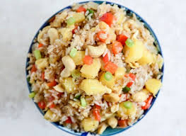 Full nutritional breakdown of the calories in nasi goreng based on the calories and nutrition in each ingredient, including brown rice, long grain, shrimp, cooked, egg, fresh, whole, raw, peas, frozen, thai red curry paste and the other ingredients in this recipe. 23 Resipi Nasi Goreng Sihat Terbaik Untuk Menurunkan Berat Badan Resepi