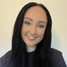 Molly Whaley's Instagram, Twitter & Facebook