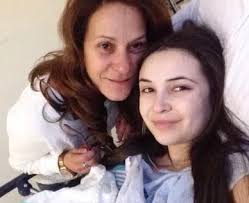 From 'hell' to self-love: How a Montreal content creator embraced life with  an ostomy