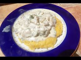 Intotdeauna cand am piept de pui si nu stiu ce sa gatesc cu el, ma opresc la aceasta reteta de pui cu smantana. Reteta Pui Cu Ciuperci Si Smantana Youtube