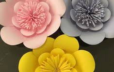 Flor gigante, flor de papel gigante, rosa de papel, flores de papel scrapbook, borboleta de papel de seda. 27 Ideias De Flores De Papel Flores De Papel Flores Gigantes Comprar Flores