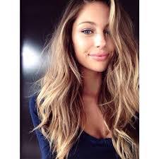 Alexandra Irwin's Instagram, Twitter & Facebook