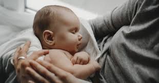 Kehadiran bayi dalam mimpi menandakan adanya ide atau rencana yang sedang berjalan dan membuahkan hasil. 7 Arti Mimpi Melahirkan Anak Laki Laki Popmama Com
