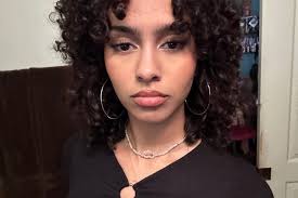 hiii im bree and im 100% committed to FIU. im starting in the summer and i  plan to major in psychology. im colombian/venezuelan but i was born and  raised in miami. i