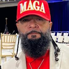 William Pecor's Instagram, Twitter & Facebook