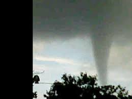 Puting Beliung Mengerikan Di Bali Terbentuk Di Langit Denpasar News Liputan6 Com
