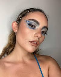 An aqua slay 🌊🫐🌏 Wanted to do like baddie sci-fi look ✨