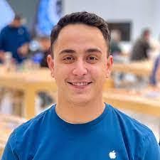 Anthony Cuzzi's Instagram, Twitter & Facebook