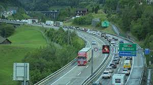 Der gotthard war am freitagnachmittag gesperrt worden, laut swiss icehockey (sihf). Erster Stau Vor Dem Gotthard Tunnel Richtung Suden Pilatustoday