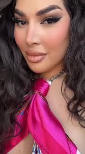 Erica Sexton's Instagram, Twitter & Facebook