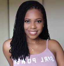 Laver ses cheveux lorsqu'on porte des locks, ce n'est pas une mince affaire ! La Nouvelle Coiffure En Vogue Les Sisterlocks Ma Coiffeuse Afro