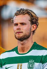 I didn't get ultimate edition, my pack luck this fifa has been truly  awful... one good pack in which I got Ederson and Odegaard from a 84x2  everything has been rubbish. I've