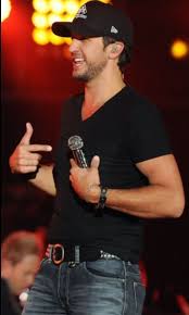 Birds Need Bees And Ice Needs Whiskey Pin By Allison Charleswood On Luke Bryan Luke Bryan Pictures Luke Bryan Singer