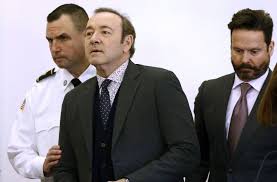 Former shoe salesman now making a go at film and theater. Prozessauftakt Kevin Spacey Pladiert Auf Nicht Schuldig Panorama Stuttgarter Nachrichten