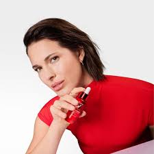 Ce sérum qui booste le collagène et corrige 16 signes de l'âge