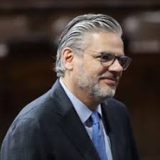 Incrementar impuestos o cobrar bien los que ya se tienen?, por Enrique  Montano