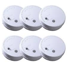 Requiring no wires to install, the first alert interconnected wireless smoke alarm runs off two aa batteries. Kidde 10 Year Worry Free Sealed Battery Smoke Detector With Intelligent And Wire Free Voice Interconnect 2 Pack 21028749 The Home Depot