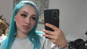 Danielle Mccloud's Instagram, Twitter & Facebook