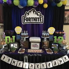 Fortnite Candy Bar Buscar Con Google Birthday Party Planning Boy Birthday Parties Birthday Party Decorations