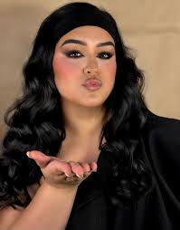 Elizabeth Petit (@elizabethpetitc) • Instagram photos and videos