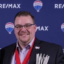 🎉🎂 Happy Birthday, Patrick Veale Realty! 🎈🎊 Wishing you an amazing day  filled with joy and wonderful moments. Enjoy your special day to the  fullest! 🥳🎉 #celebrateouragents #happybirthday #remaxrise #remax #rise  #ct #risetothemiracle #remax4kids